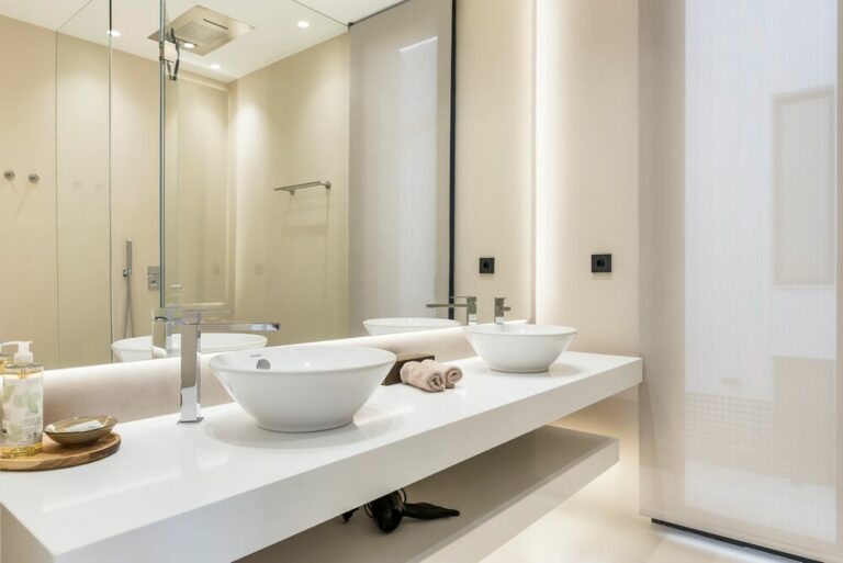 Maser Bathroom - Villa Bohème - Almodóvar Villas Marbella