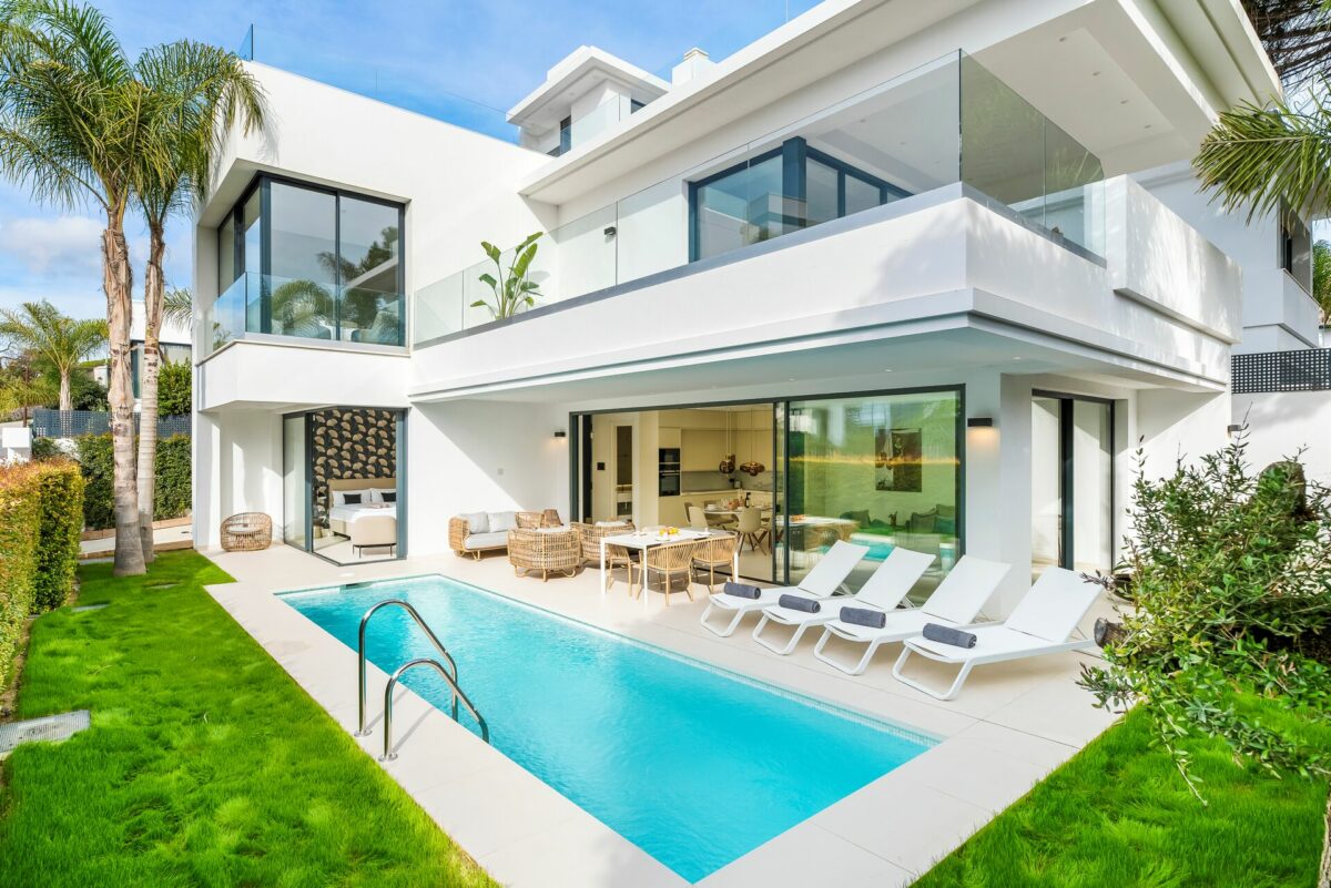 Private Pool - Marbella luxury houses for rent: Almodóvar Villa Bohème