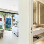 First floot bathroom - Marbella luxury houses for rent: Almodóvar Villa Bohème