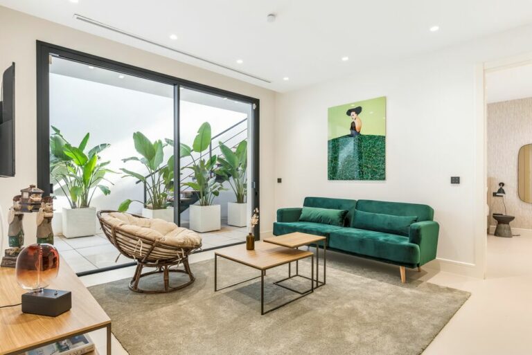 Basement living room - Villa Bohème