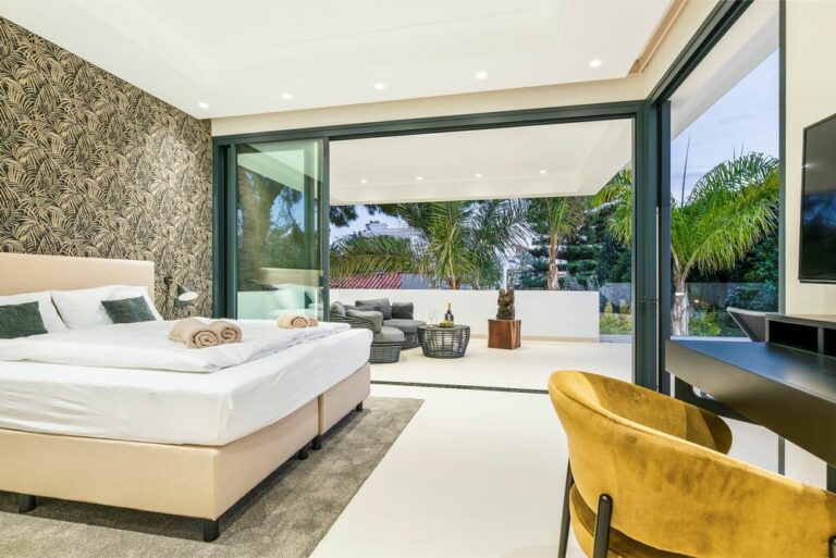 Mastger bedroom - Villa Bohème - Almodóvar Villas Marbella