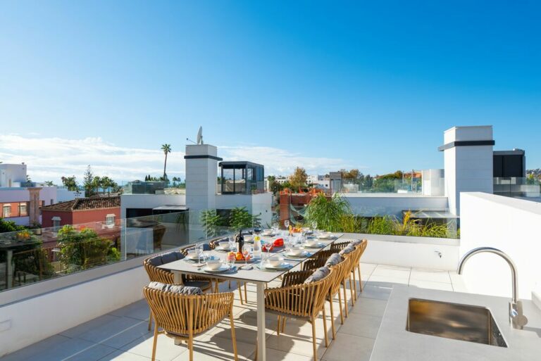 Rooftop dining and barbecue - Villa Bohème - Almodóvar Villas Marbella