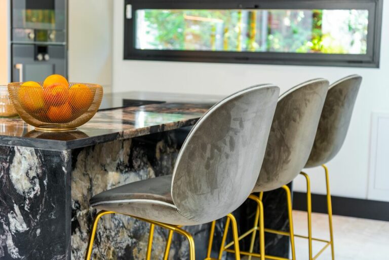 Kitchen bar - Villa Elements - Luxury homes to rent in Marbella