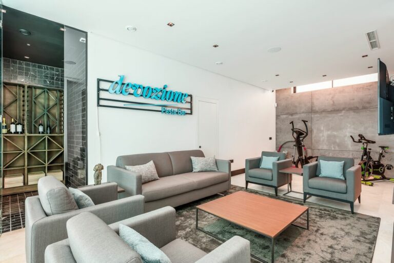 Basement living room - Villa Elements - Luxury homes to rent in Marbella