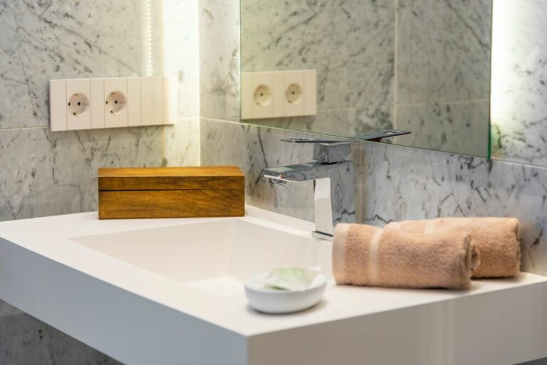 Bathroom - Villa Elements