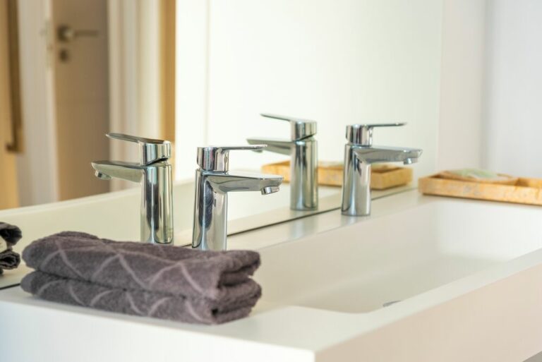 Master bath Villa Senses - Almodóvar Villas - Luxury homes to rent in Marbella