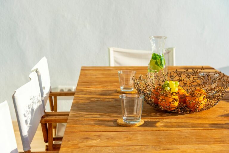 Outside dining table Villa Senses