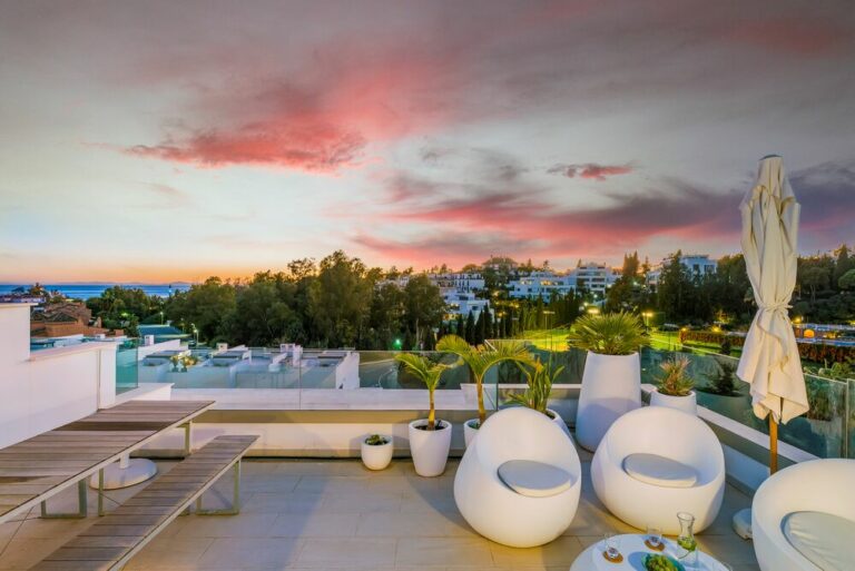 Rooftop evening view Villa Senses - Almodóvar Villas - Luxury homes to rent in Marbella