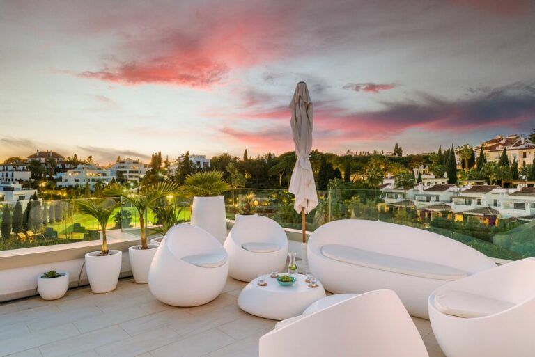 Rooftop evening view Villa Senses - Almodóvar Villas - Luxury homes to rent in Marbella